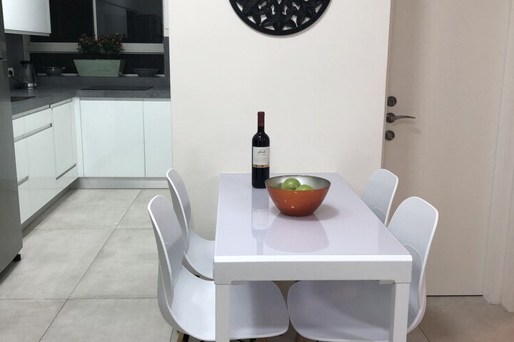 Room 6 of 29