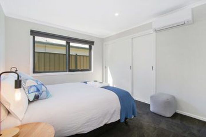 Room 9 of 17