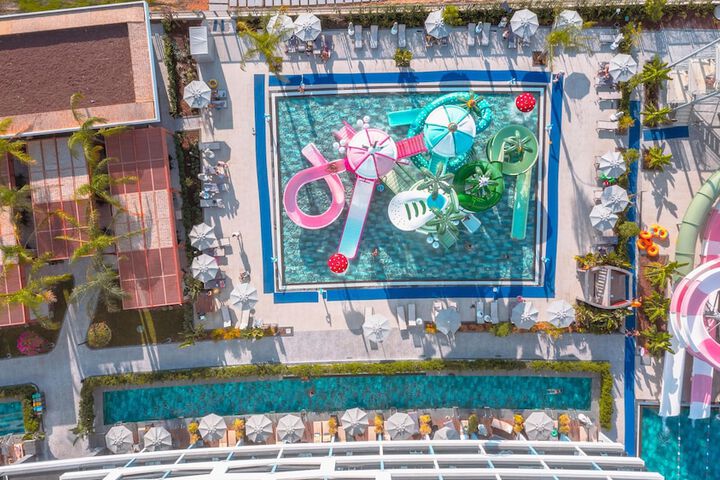 Pool 65 of 170