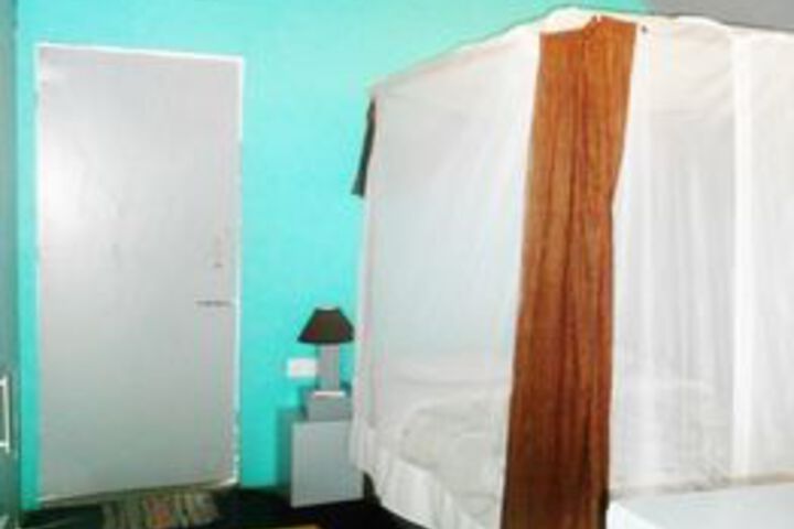 Room 18 of 24
