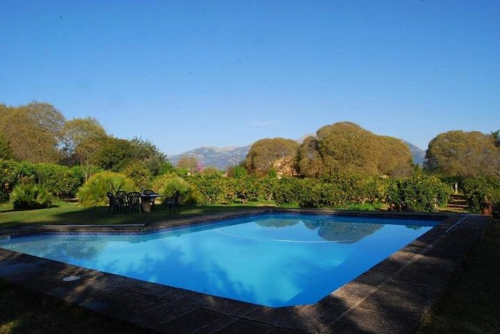 Pool 32 of 60