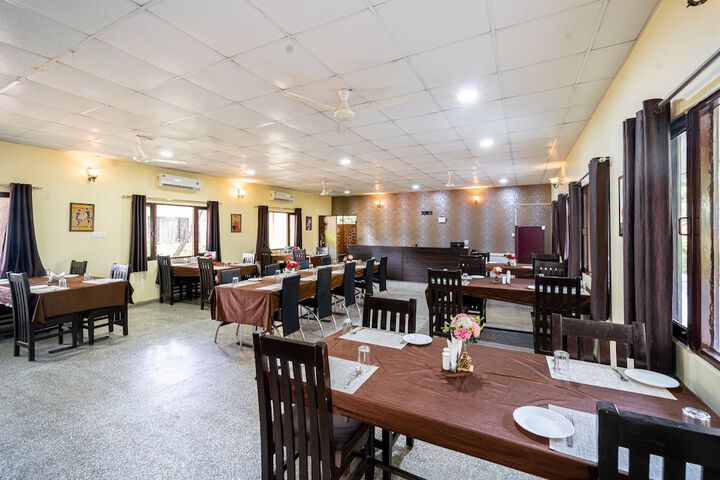 Dining 60 of 95