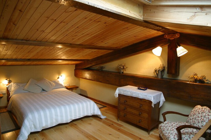 Room 8 of 52
