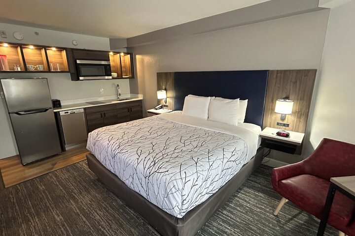 Exterior of Executive Residency by Best Western Denver East