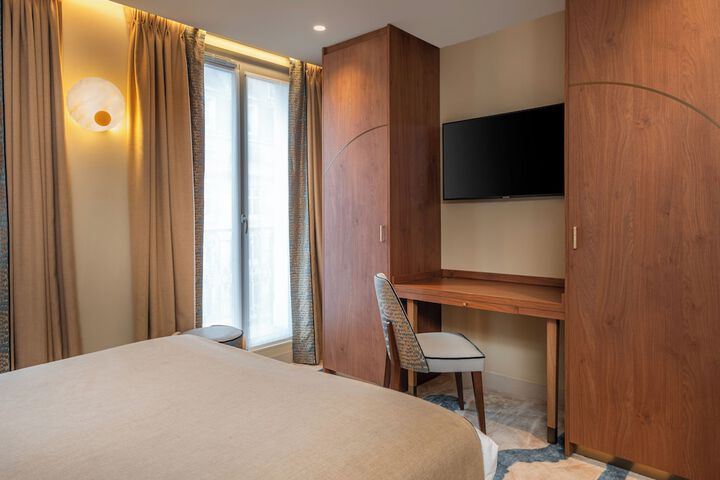 Room 14 of 41