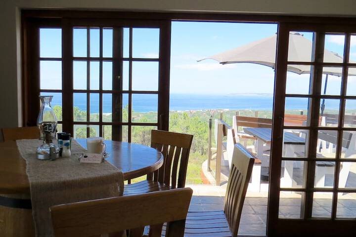 Breakfast/Coffee Service 101 of 142