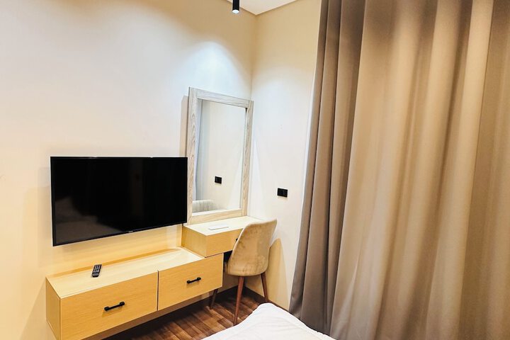 Room 29 of 147