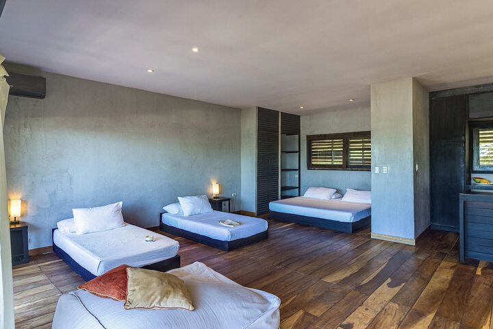 Room 3 of 46