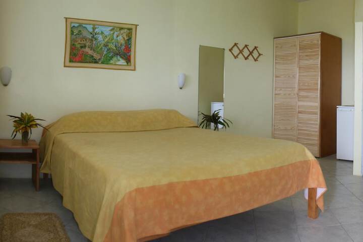 Room 12 of 70