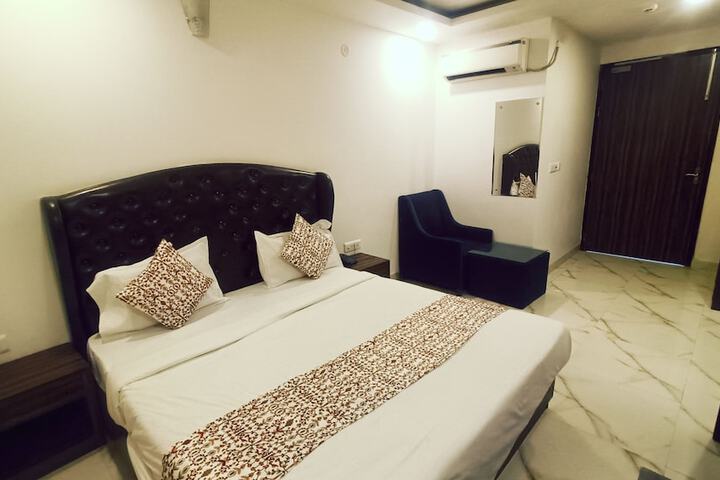Room 40 of 126