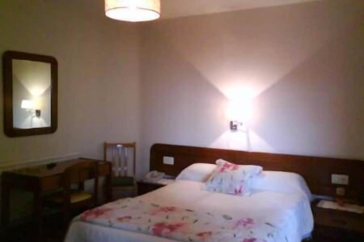 Room 13 of 45