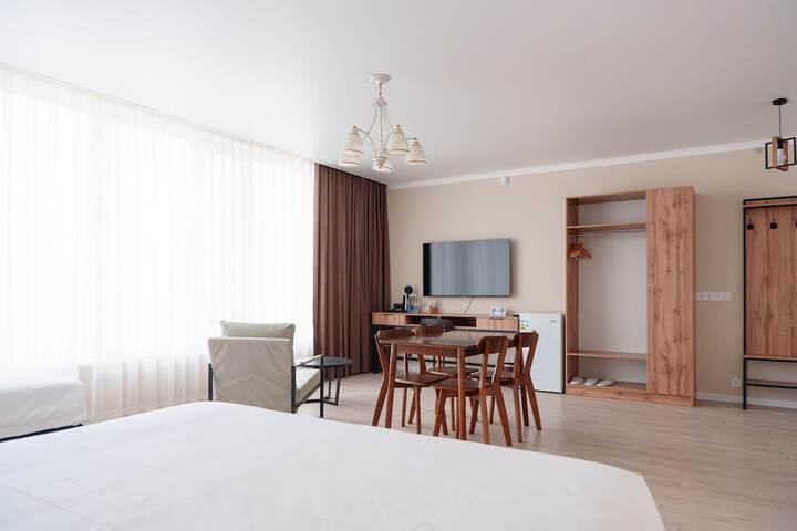 Room 17 of 49