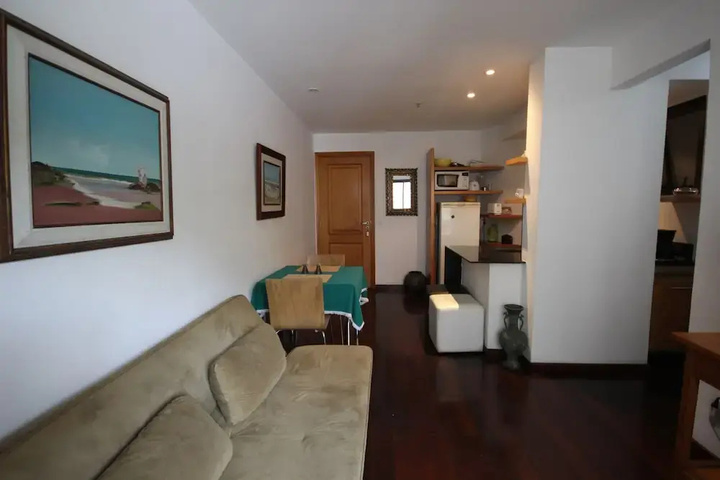 Room 3 of 16