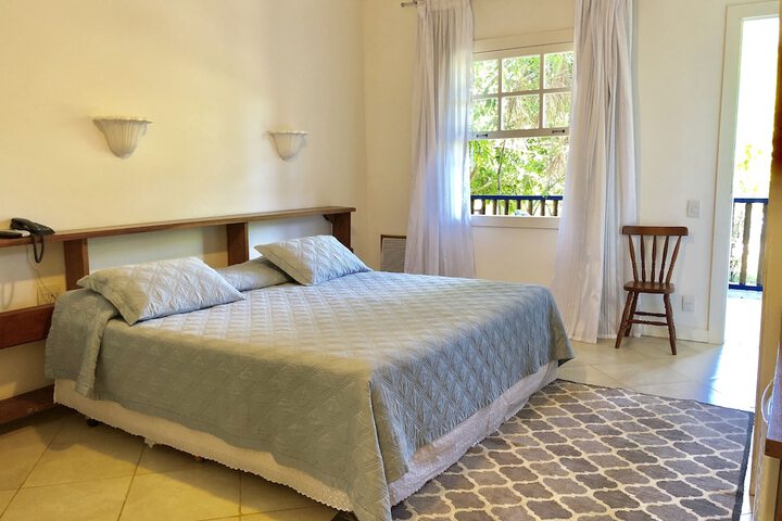 Room 3 of 48