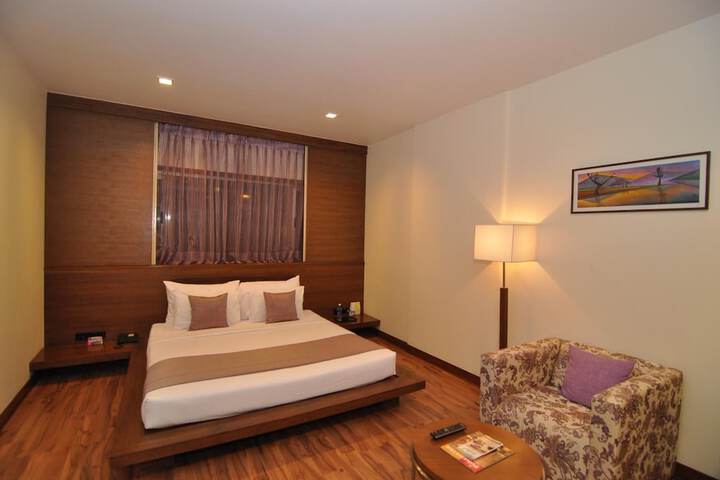 Room 9 of 51