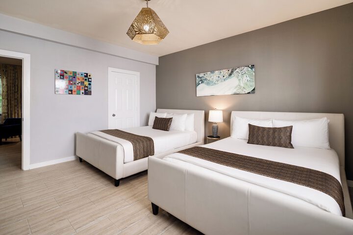 Room 15 of 68