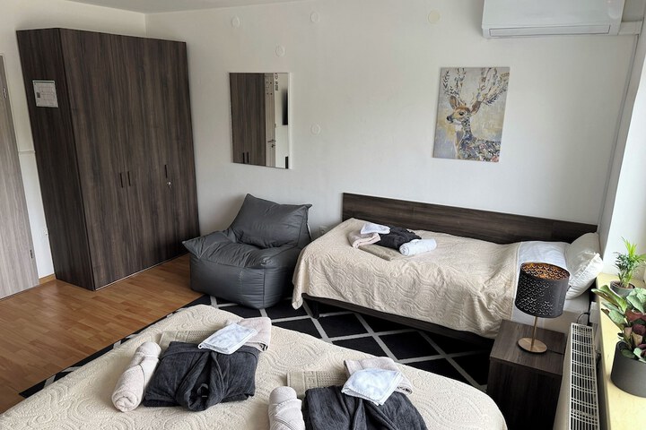 Room 9 of 45