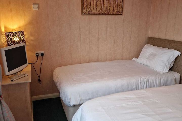 Room 59 of 184