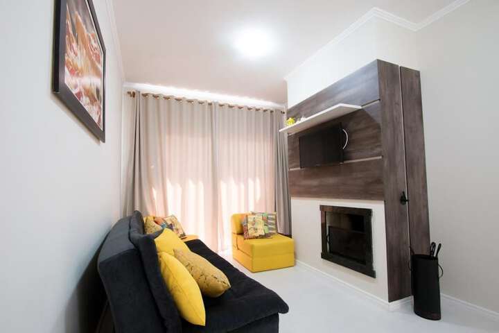 Room 15 of 22
