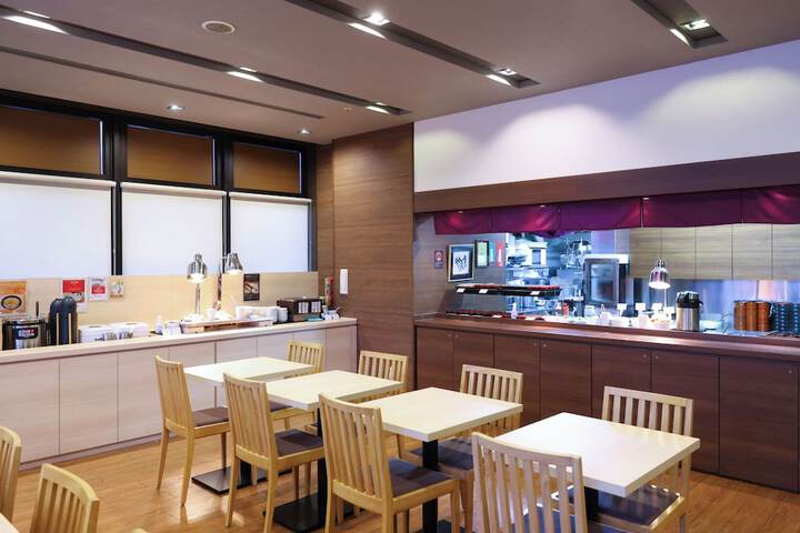 Dining 109 of 130
