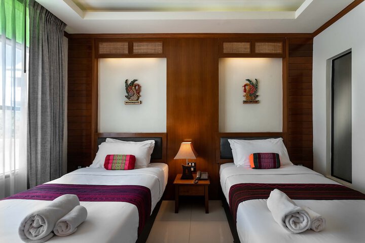 Room 17 of 40