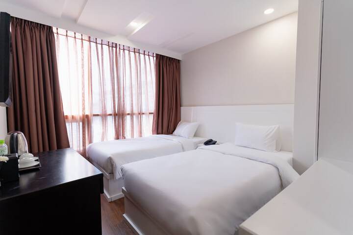 Room 14 of 41