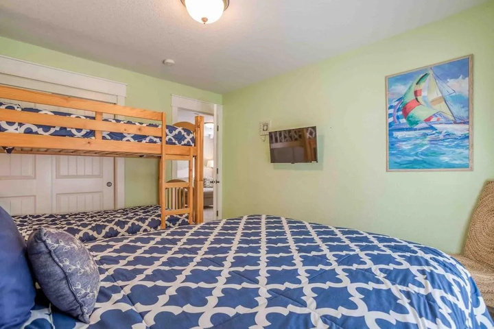 Room 5 of 27