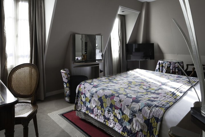 Room 42 of 74