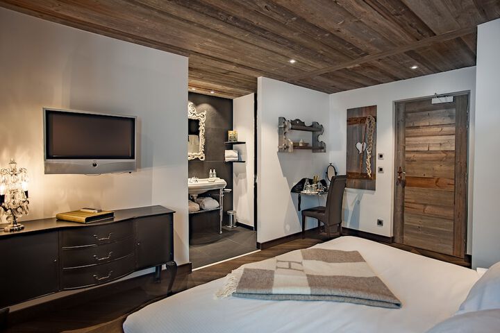 Room 6 of 85