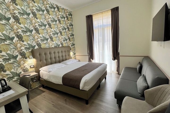 Room 32 of 62