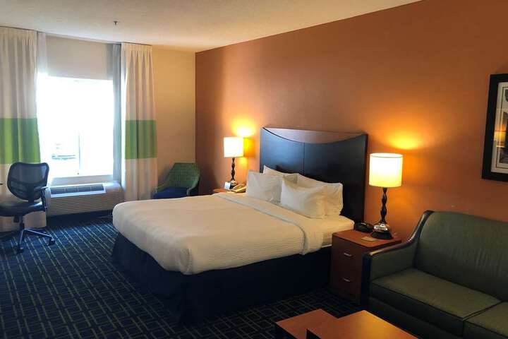 Suite 1 of 11