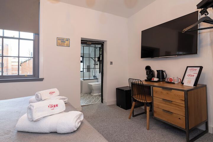 Room 51 of 124