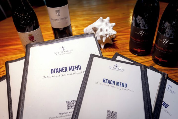Dining 90 of 141