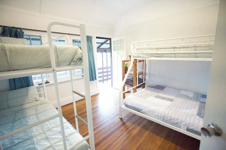 Room 15 of 54