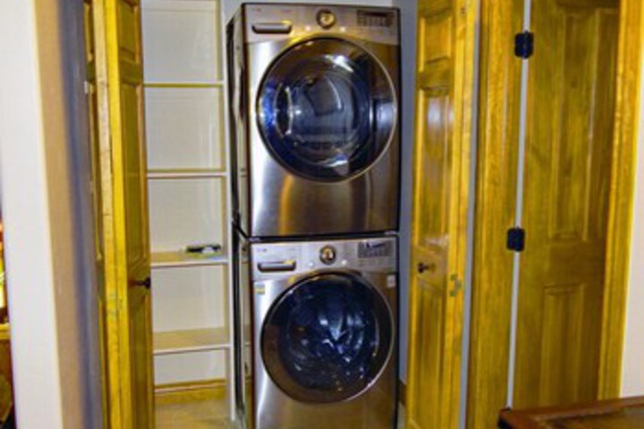 Laundry 16 of 35
