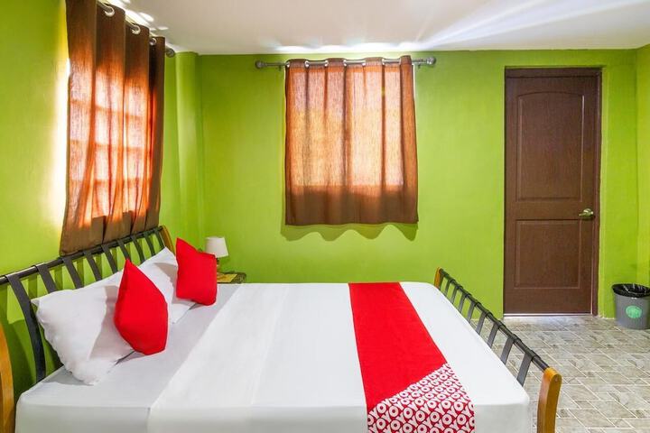 Room 4 of 31