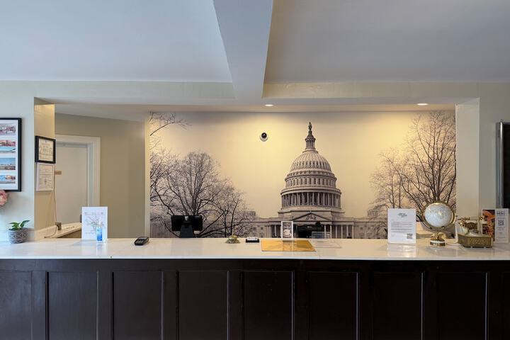 Entrance & Lobby