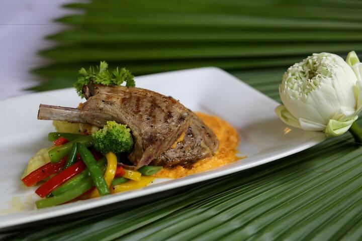 Dining 52 of 73