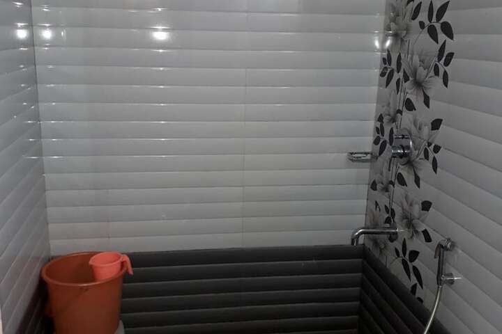 Room 18 of 27