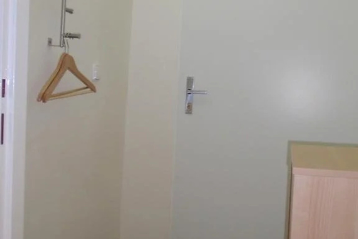 Room 12 of 17