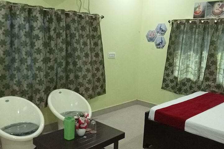 Room 16 of 44