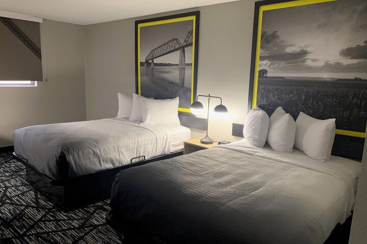 Room 9 of 19