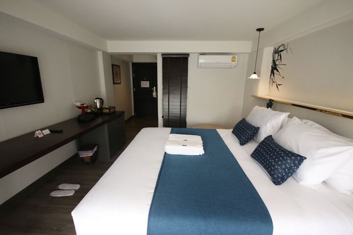 Room 37 of 59