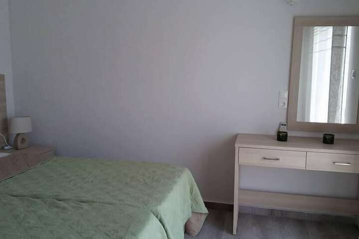 Room 3 of 17