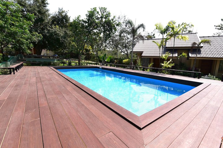 Pool 41 of 62