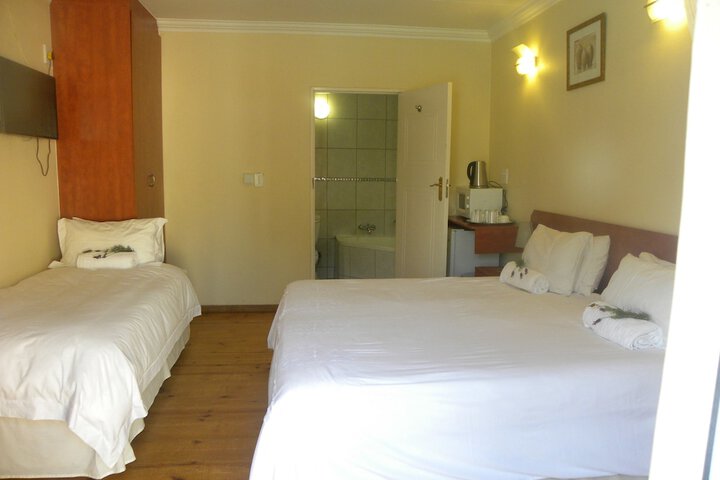 Room 3 of 21
