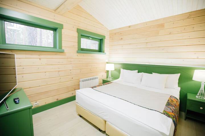 Room 8 of 62