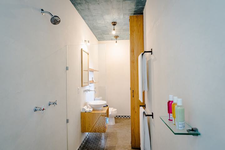 Room 46 of 92
