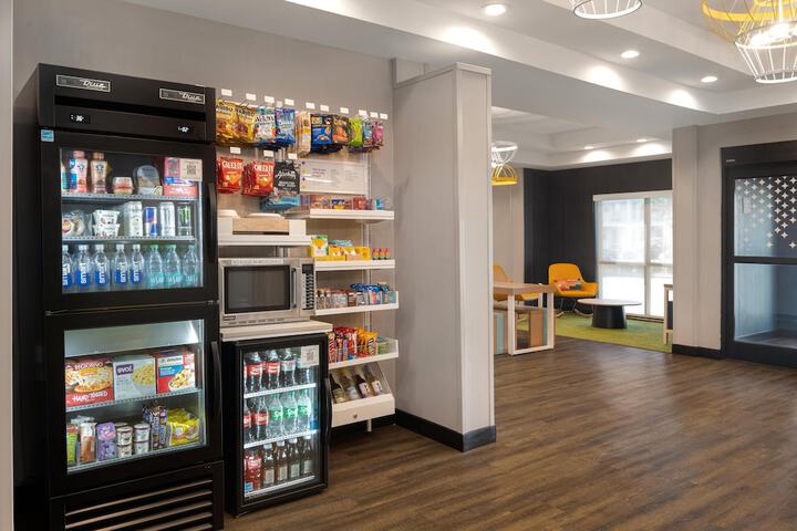 Snack bar