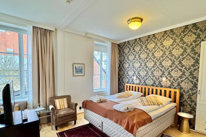 Room 114 of 212